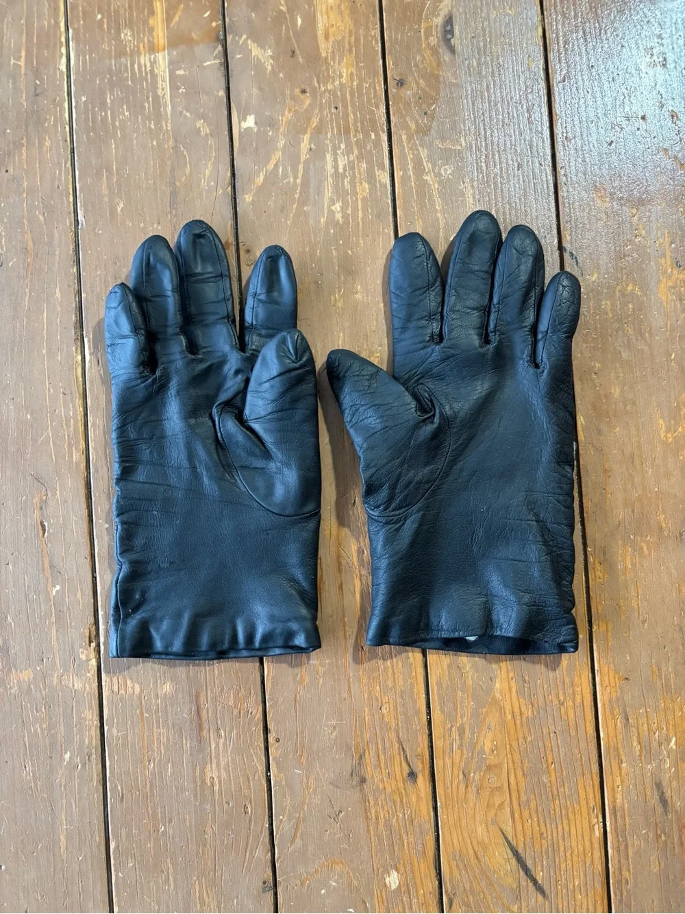 Lord & Taylor Black Leather Gloves